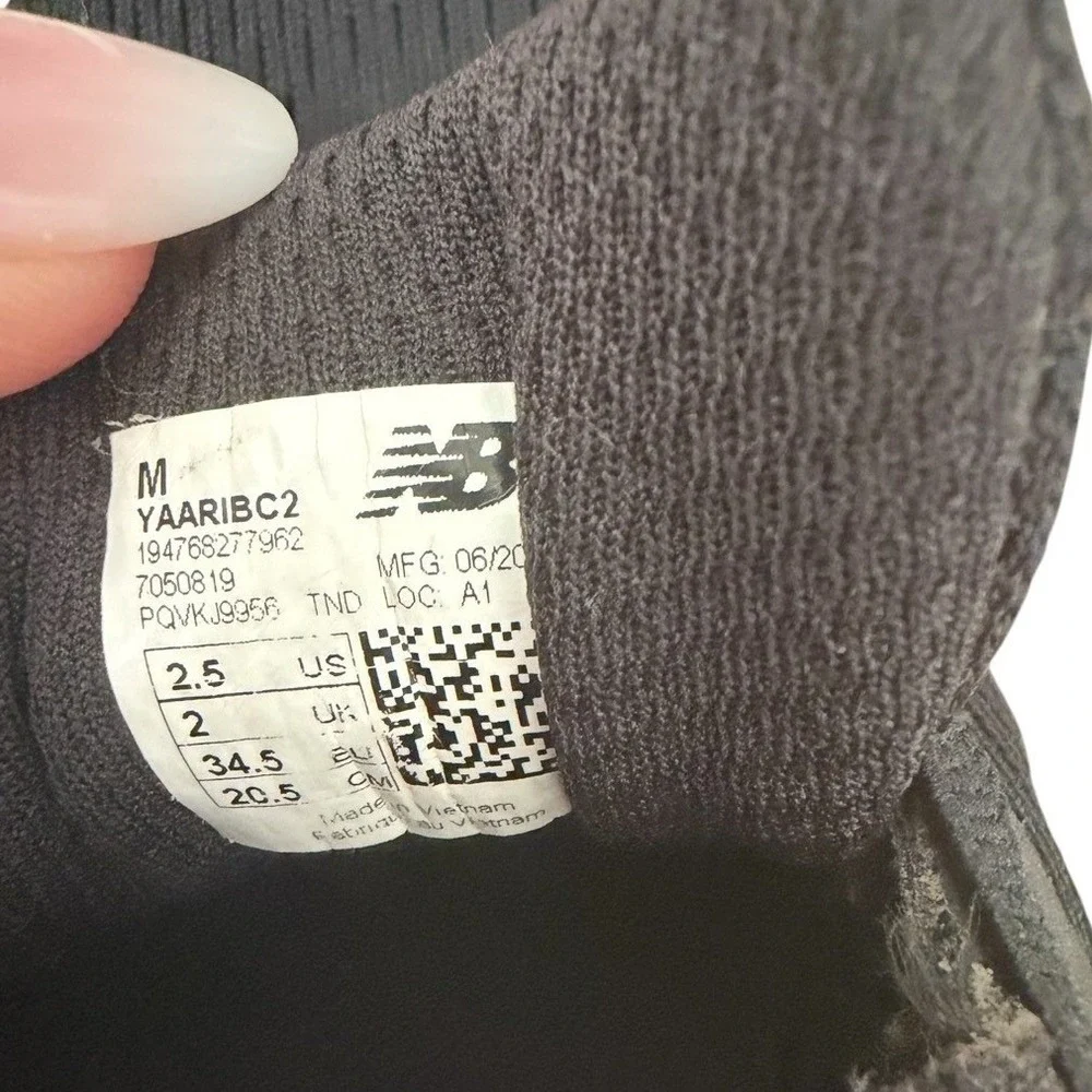 New Balance Fresh Foam v2 Kids Sneakers Youth 2.5 Casual Shoes YAARIBC2